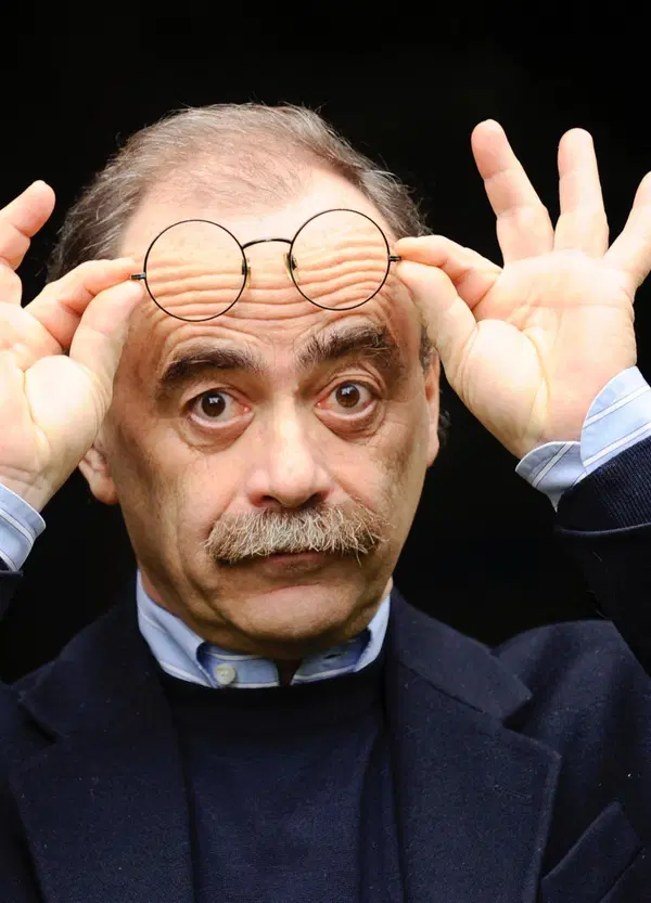 A occhi aperti su tutto, precari e tv private. Non fermiamoci ai baffi quando parliamo di Maurizio Nichetti