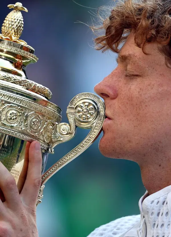 Sinner ribalta un grande Zverev ed &egrave; di nuovo Re sull'erba di Wimbledon
