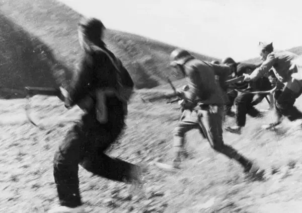 &ldquo;Le rovine non ci fanno paura&rdquo;. Lo scrittore Fulvio Abbate racconta la guerra civile spagnola e i &ldquo;re della pistola operaia di Barcellona&rdquo; a 90 anni da quel sogno di libert&agrave;