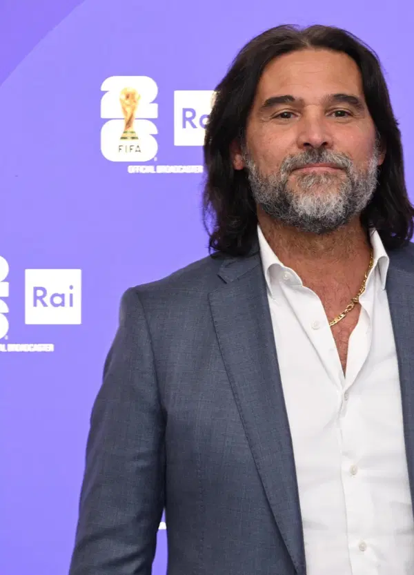 Cari radical chic, babbioni del web, cari Paladino e Crosetti: di Lele Adani e di questo calcio non avete capito niente