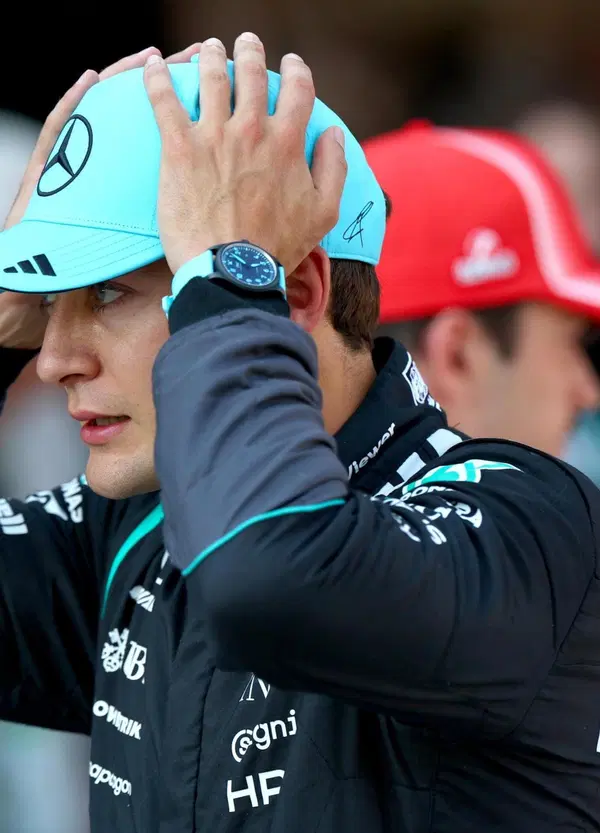 &ldquo;Un-fuc*ing acceptable&rdquo;: il team radio censurato dalla FOM di un George Russell furibondo ci dice molto di questa F1, al pari dello sfott&ograve; social di Charles Leclerc