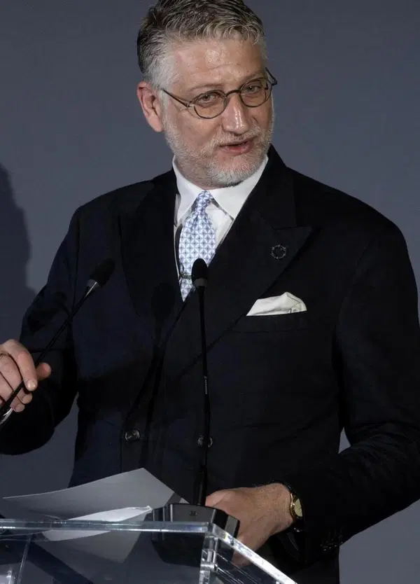 David di Donatello, nuovo direttore artistico gradito a Mollicone e Nastasi (SIAE), e presidente onorario un big internazionale? Vi diciamo i nomi che circolano negli ambienti romani. E intanto il ministro Giuli &ldquo;non tocca palla&rdquo;