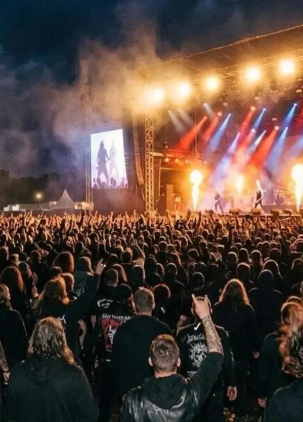 Intervista totale a Massimo Pacifico (Luppolo in Rock) contro il sistema musica in Italia: &ldquo;Non faremo mai pagare PIT e token al nostro pubblico. Sono porcherie legalizzate per rubare soldi alla gente&rdquo;