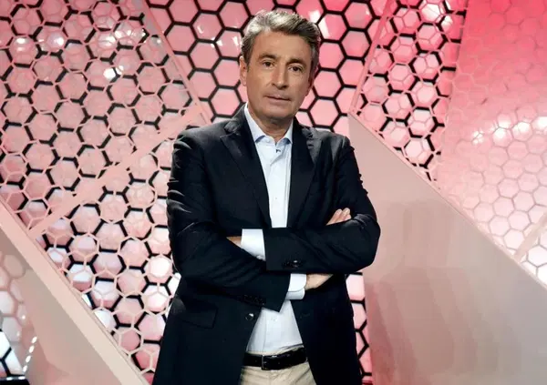 Milo Infante fa le scarpe a Gianluigi Nuzzi? Il Biscione lancia il nuovo volto Mediaset su due reti e gli consegna pure lo spazio di Nuzzi su Canale 5
