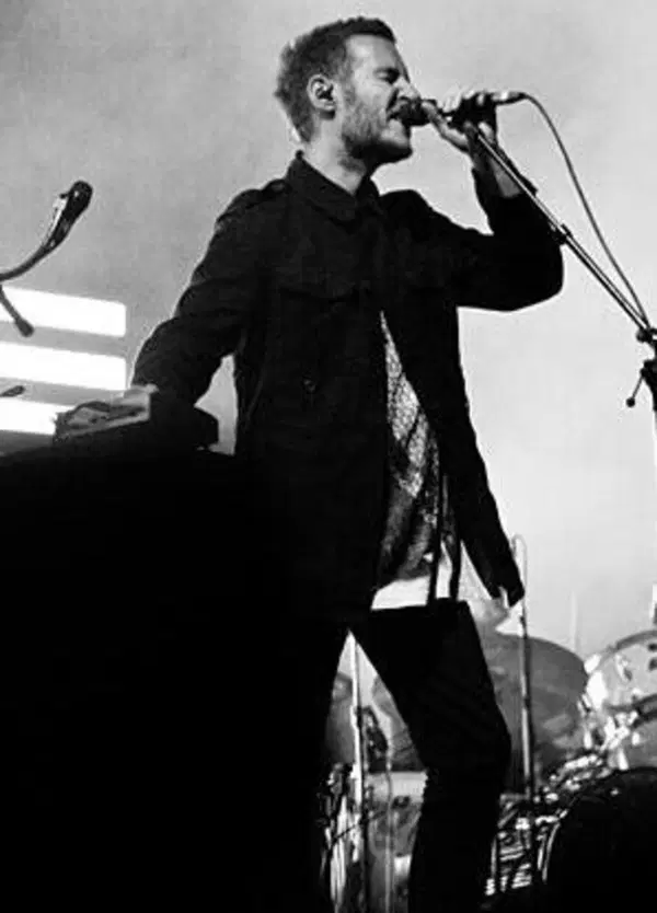 Polizia al concerto, raid in hotel, passaporti confiscati: l&rsquo;incubo dei Massive Attack a Singapore per i cori &ldquo;Free Palestine&rdquo;