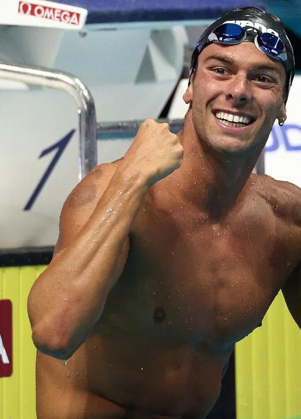 Ma quanto &egrave; &ldquo;nature&rdquo; Greg Paltrinieri? Oggi quarto nella 10 KM di Parigi. E i preservativi alle olimpiadi? 
