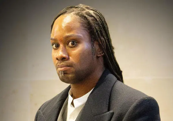 La storia di Jason Arday, il prof nero che ha truffato l&rsquo;accademia e dimostrato il razzismo della sinistra
