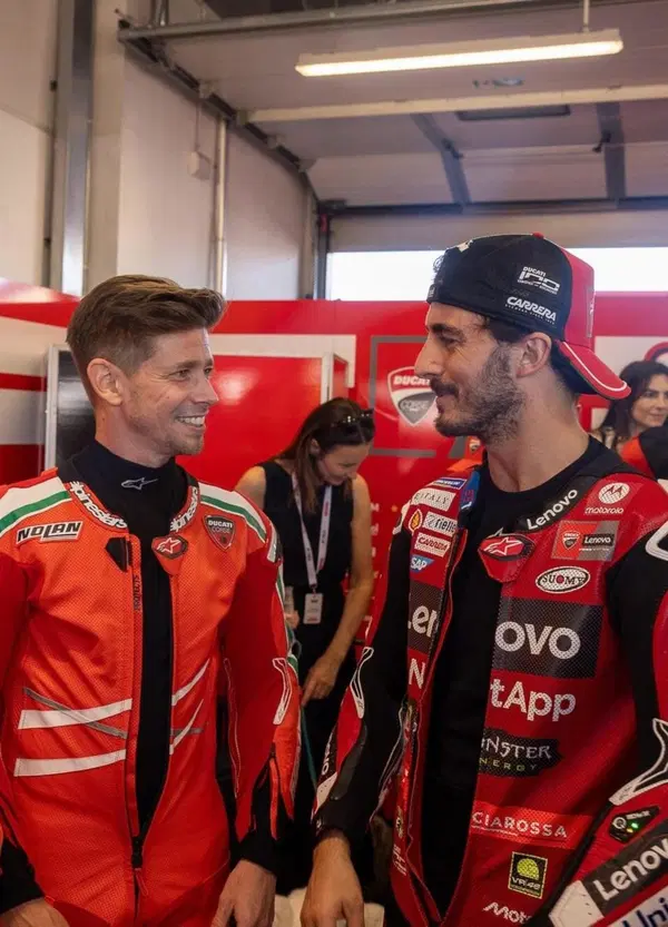 Pecco Bagnaia a Silverstone: la sindrome compartimentale, i problemi in frenata e le parole di Casey Stoner: &ldquo;Fa piacere ma non c&rsquo;era bisogno&rdquo;