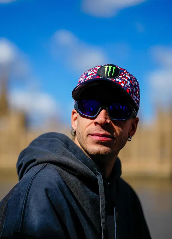 Marco Bezzecchi semina il panico a Silverstone e l&rsquo;Aprilia vola. E gli altri? Marc Marquez col fucile a pompa, Bagnaia senza Gabarrini e Q2