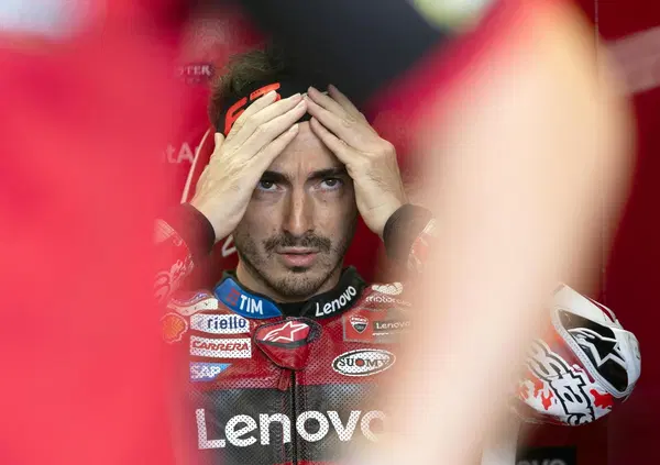 Pecco Bagnaia vede nero? S&igrave;, eppure ad ascoltarlo il problema &egrave; di tutti: &ldquo;Potevo lottare fino al 9&deg; posto, caduta strana&rdquo;