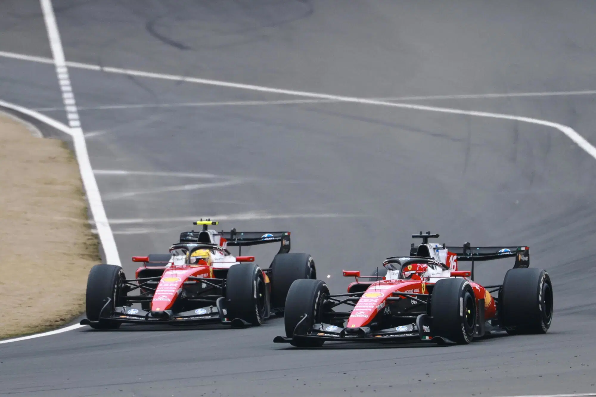 Lewis Hamilton Charles Leclerc Ferrari Lotta
