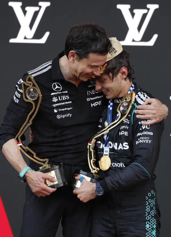 Kimi Antonelli lascia senza parole Toto Wolff (ancora): &ldquo;La sua crescita &egrave; la migliore che io abbia mai visto&rdquo;