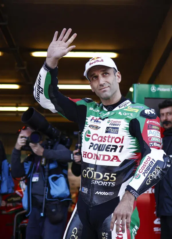 Allez, Johann Zarco &egrave; tornato in moto! La riabilitazione, il supermotard e un grosso punto di domanda
