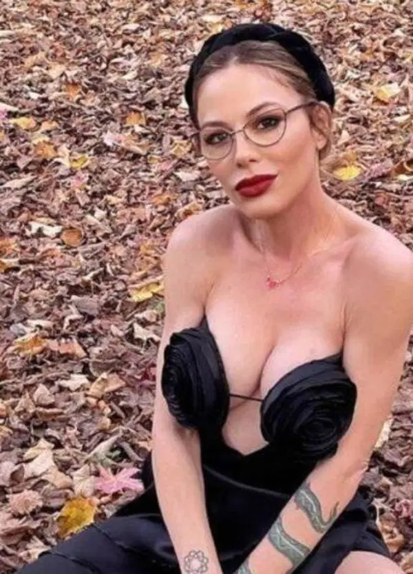 Naike Rivelli attacca Rita De Crescenzo ma poi fanno pace: &ldquo;Ha infranto la legge senza saperlo, il suo &egrave; stato un gesto di cuore. Il vero problema &egrave; il sistema&rdquo; 