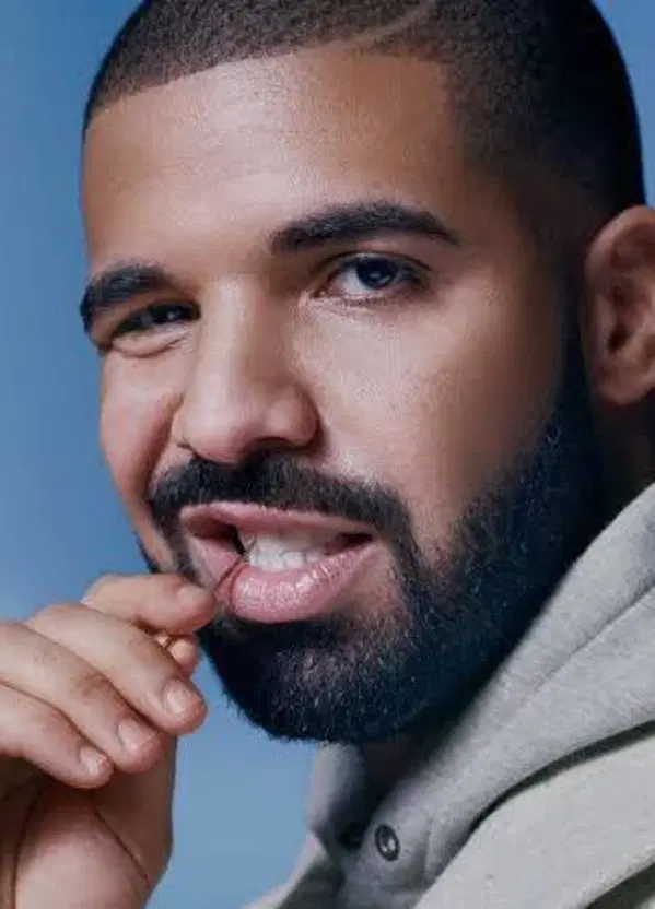 Drake, le gotiche culone e il tramonto dell&rsquo;Occidente