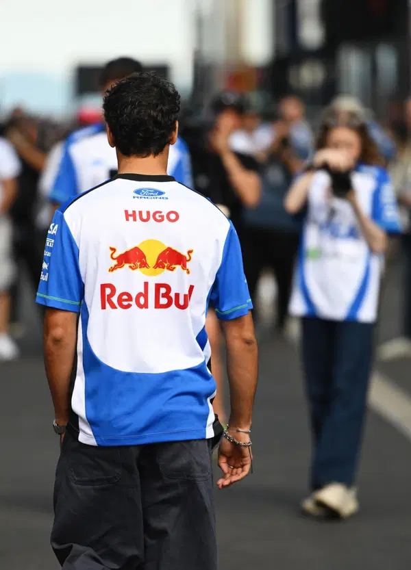 Signori, stiamo per raccontarvi la F1 come non &egrave; mai stato fatto