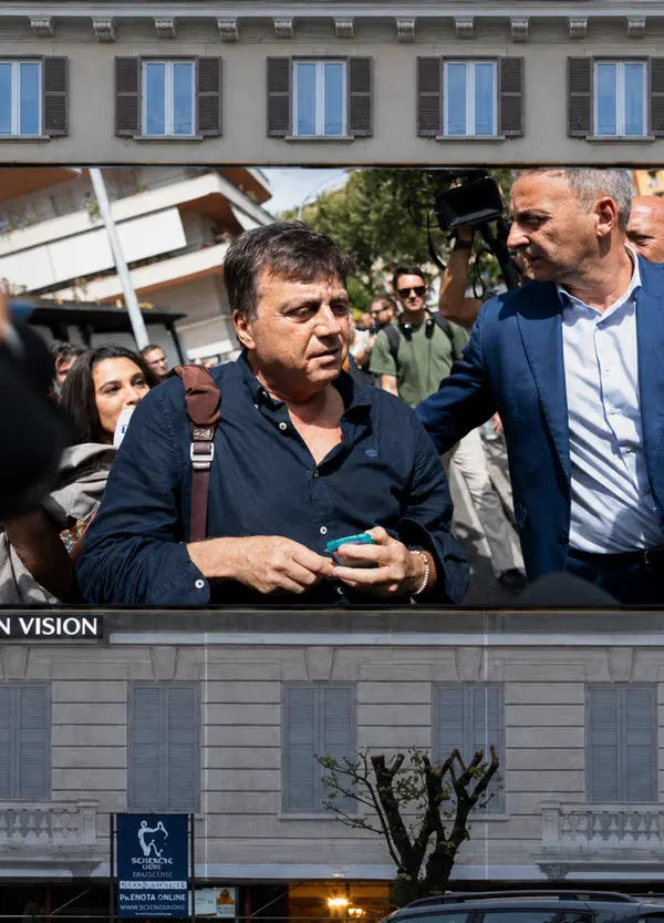 Altro che cena casuale tra Lavitola, Ranucci e Urban Vision. Ecco cosa non torna, le foto inedite e i legami tra Fabio Mazzoni e Gianluca De Marchi (Presidente e Ad di UV), Lavitola e Clesio Tavares. Da Milano all'Africa passando per il ristorante Cefal&ugrave;