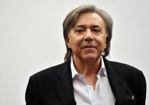 &ldquo;Ranucci dovrebbe mettersi davanti al pubblico: uno contro tutti, come faceva Costanzo&rdquo;. Carlo Freccero e la proposta alla Rai dopo l&rsquo;affaire Lavitola (&ldquo;il Jep Gambardella&rdquo;). E sulle vongole di Mieli: &ldquo;Trasforma ogni tema in soap opera&rdquo;