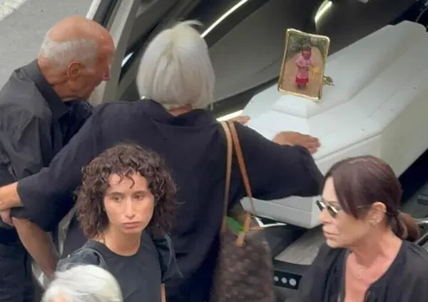 Beatrice uccisa a Bordighera: dopo la sepoltura altra violenza? Le sorelline rischiano di ripercorrere le atrocit&agrave;