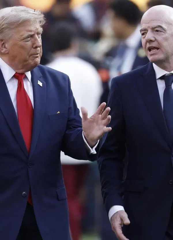 L&rsquo;amicizia di Trump non basta pi&ugrave; a Infantino? Le donne pi&ugrave; potenti del calcio lo vogliono fuori dalla Fifa e pure Israele si &egrave; rivoltato contro di lui: Gianni &egrave; davvero accerchiato