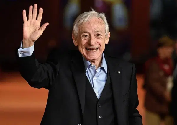 Leo Gullotta contro &ldquo;l&rsquo;amichettismo&rdquo; di destra: &ldquo;Una manina ha cancellato il mio nome&rdquo;. Il premio sparisce, l&rsquo;attore attacca la Regione Sicilia e la serata per il Premio Fondazione Taormina &egrave; gi&agrave; un caso