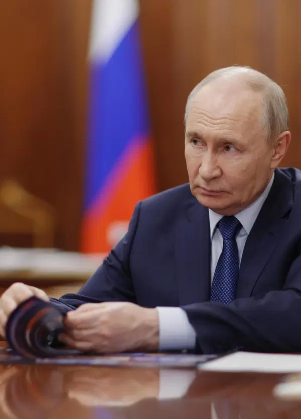 Perch&eacute; il capo della Cia &egrave; volato da Putin? Mosca minaccia la Nato: perch&eacute; si rischia l'escalation