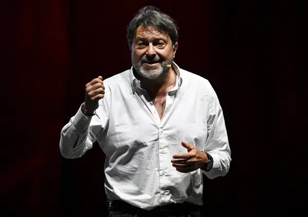 Nell'editto Cefal&ugrave; l'unica cosa che puzza di dittatura &egrave; pensare che ci sia una sola verit&agrave;, un solo modo di fare inchiesta e di essere liberi, il proprio. Un'opinione scomoda su Ranucci e su Report, che vivr&agrave; a prescindere da lui