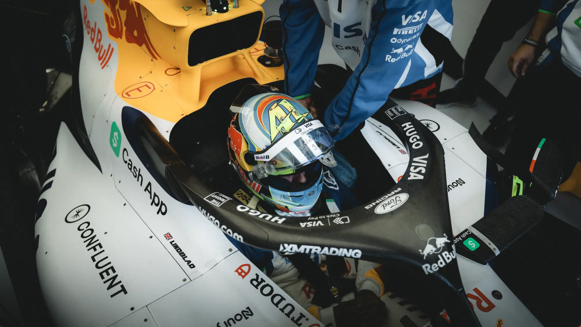 Arvid Lindblad nell'abitacolo della sua V-CARB 03