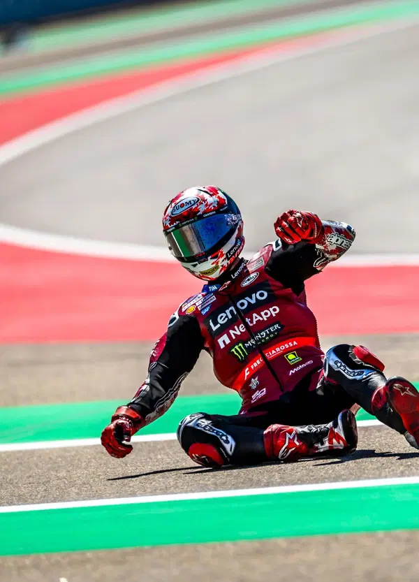 Questo Bagnaia non l&rsquo;avevamo mai sentito: &ldquo;Cos&igrave; &egrave; umiliante, mi mortifica. &Egrave; uno dei momenti pi&ugrave; bassi della mia carriera. Con la Panigale? Volo&rdquo;