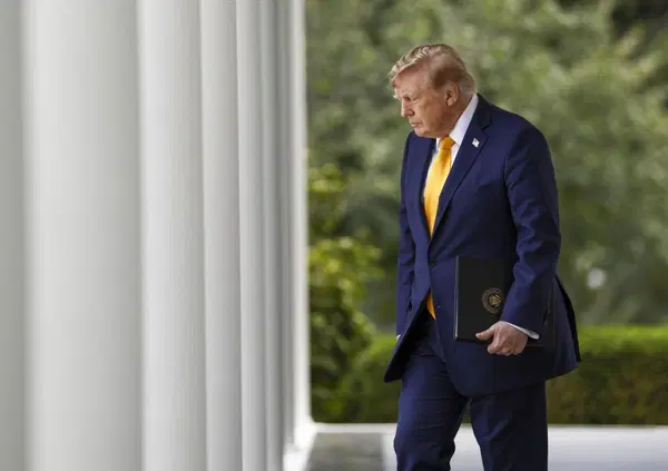 Ma che caz*o sta facendo Trump in Iran? I nuovi bombardamenti e l'ombra del nucleare: ecco cosa succede 