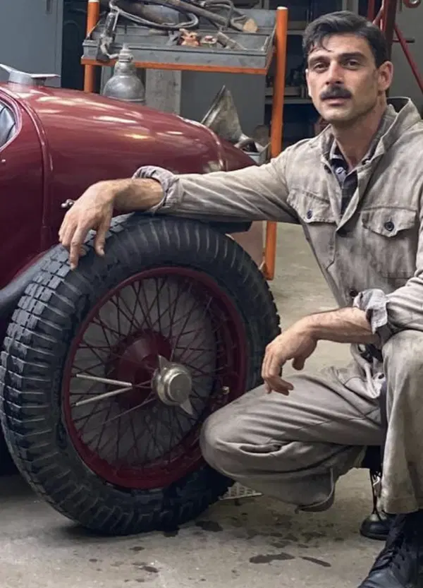 Michele Morrone far&agrave; il film Maserati con Al Pacino e Anthony Hopkins? Complimenti al manager, l&rsquo;uomo pi&ugrave; capace del mondo