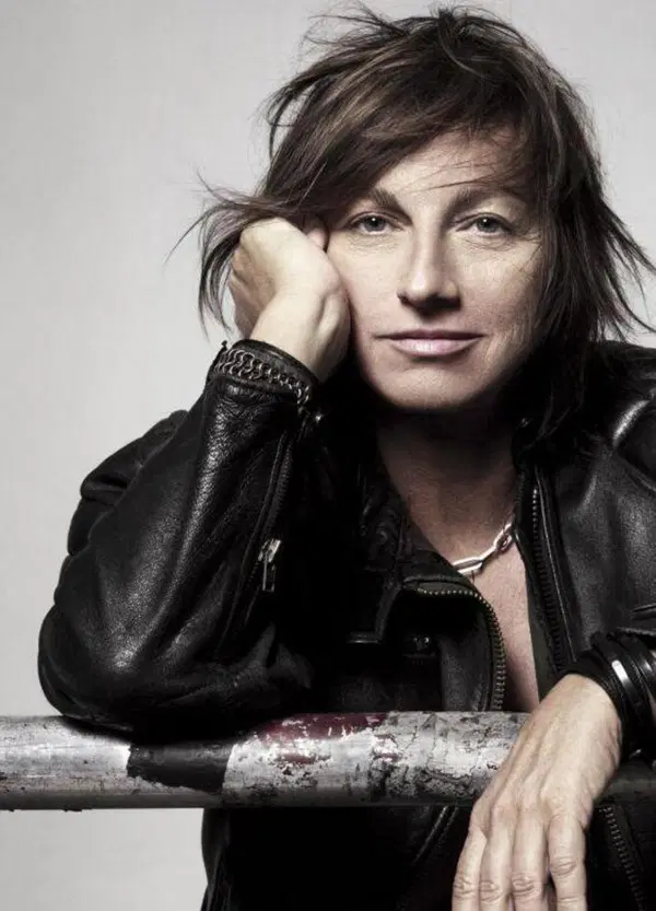 La ami ma non riuscite a montare neanche un mobile Ikea? Ecco perch&eacute; c'&egrave; &ldquo;Meraviglioso Errore&rdquo; di Gianna Nannini