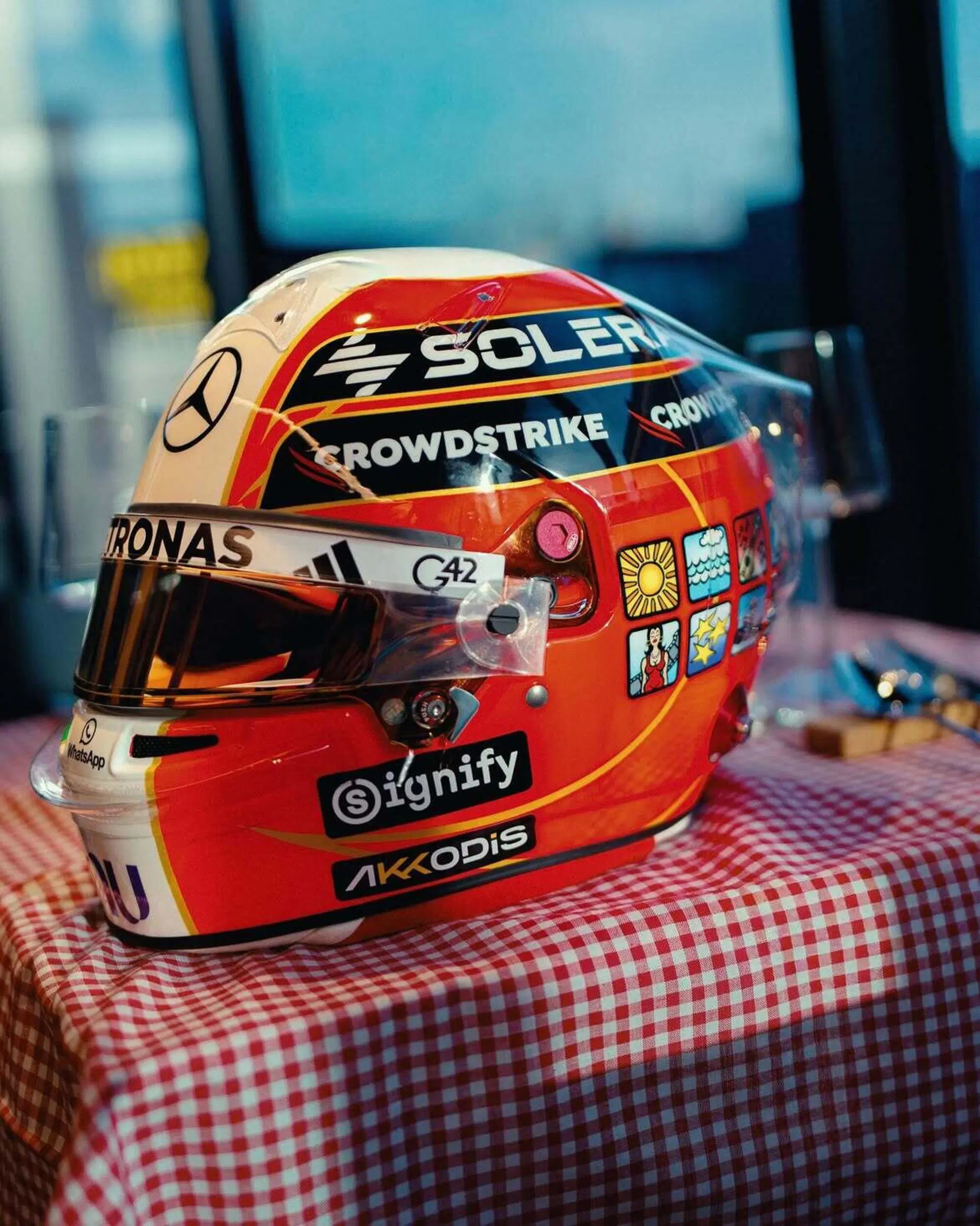 Kimi Antonelli Valentino Rossi casco 