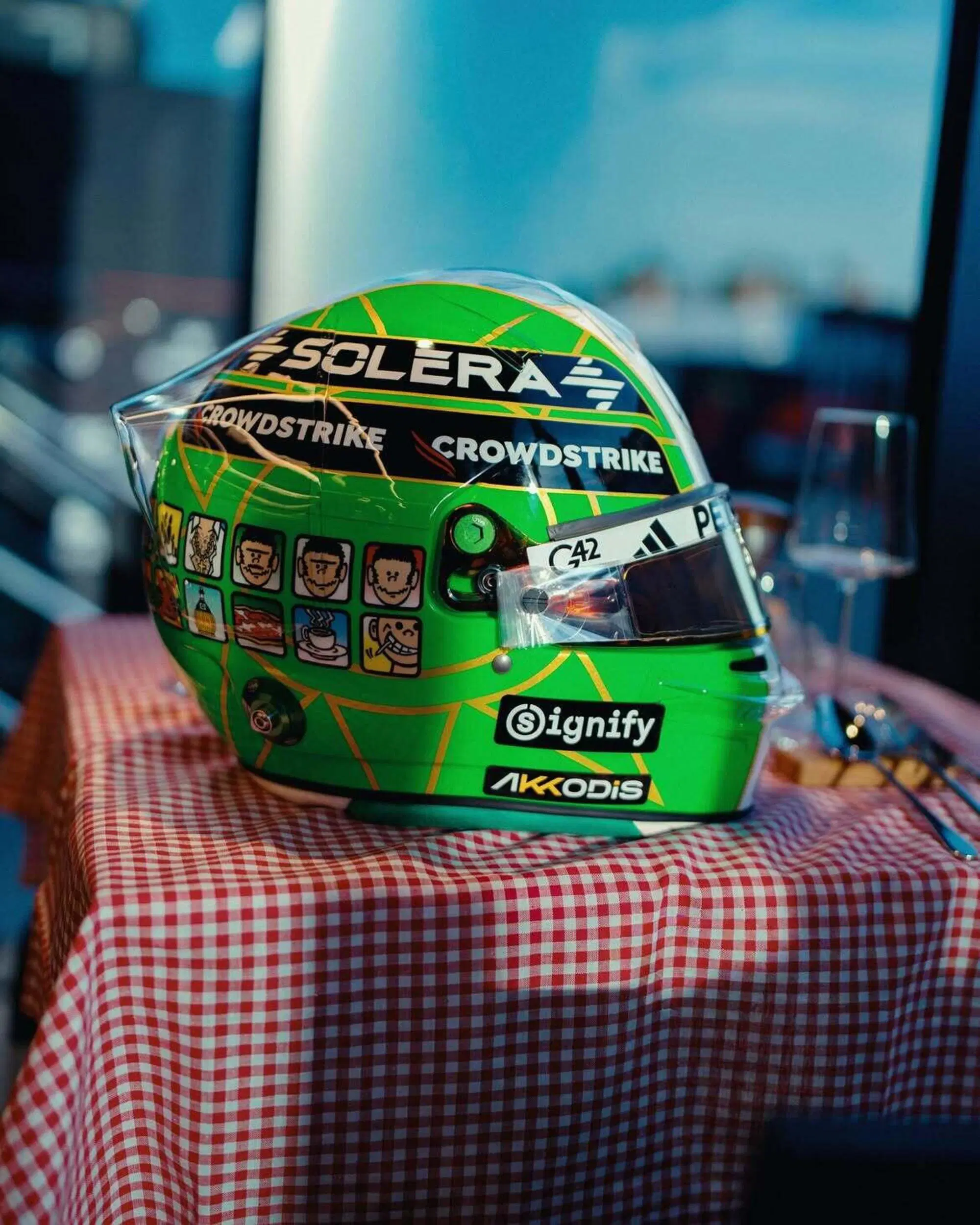 Kimi Antonelli Valentino Rossi casco