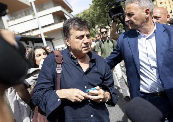 &ldquo;Nulla da chiarire&rdquo; un ca*zo, avvocato Cola. Le domande sul caso Lavitola-Ranucci sono ancora tantissime, e ve le facciamo tutte