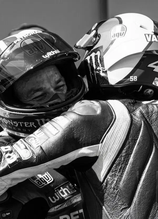 Figli della stessa sabbia: Morbidelli che va, Bulega che arriva e quel messaggio di Vale e VR46 &ldquo;oltre la pista&rdquo; (su sostanza e emozioni)