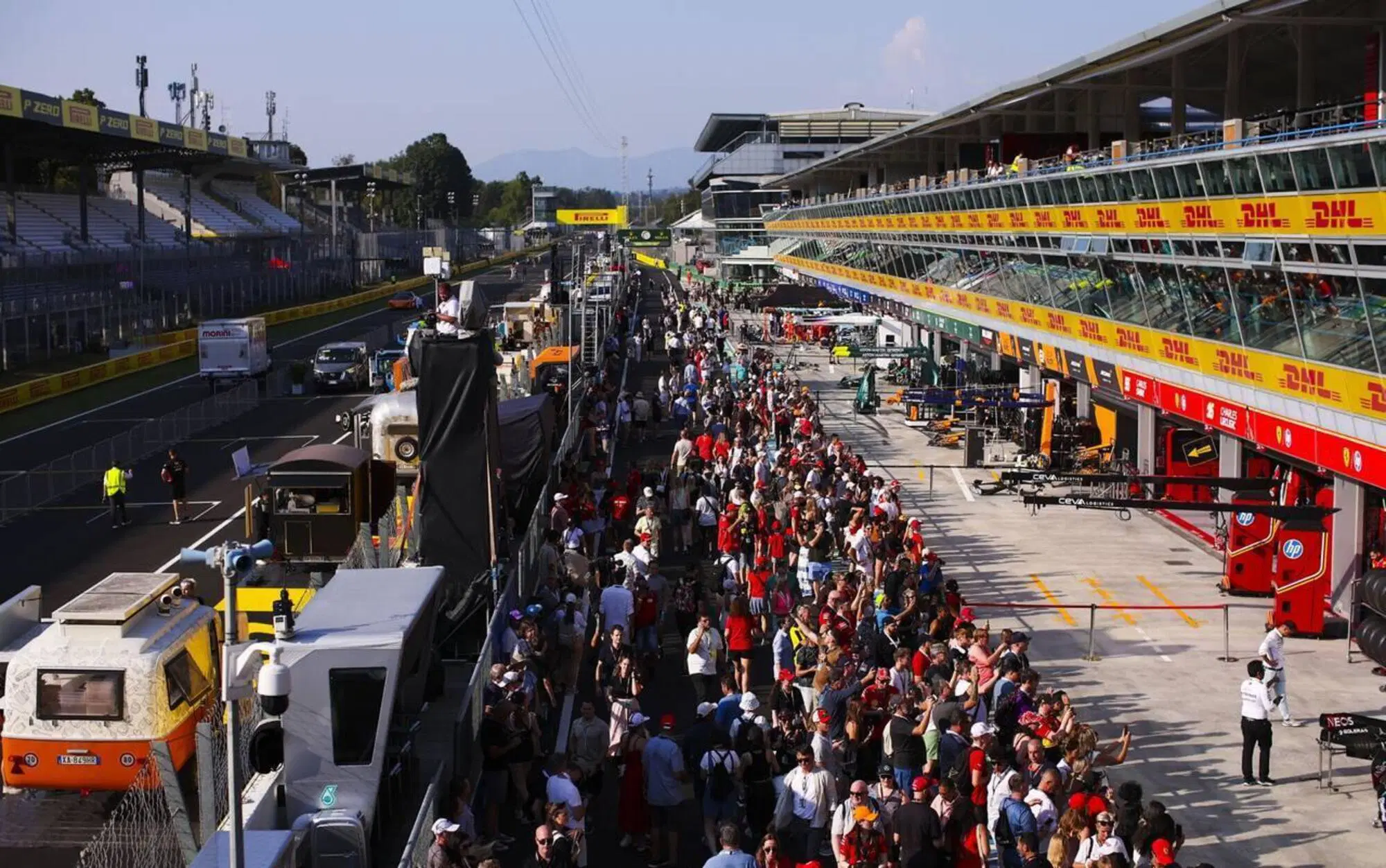 Monza Pitlane F1