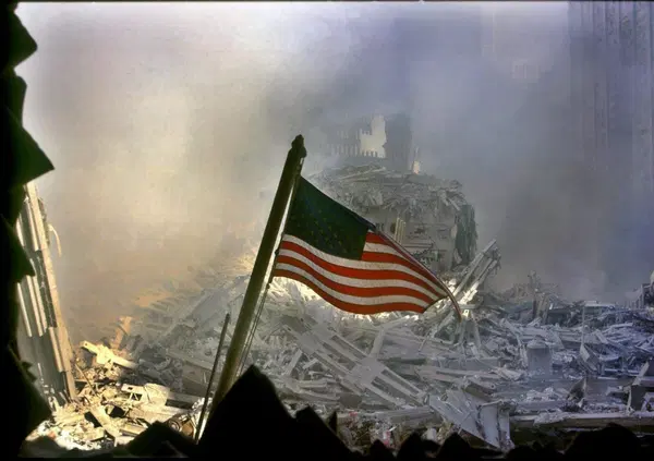 Sull'11 settembre vi hanno sempre mentito: il sindaco di New York Zohran Mamdani pubblica i file secretati sull'attentato alle Torri Gemelle a 25 anni dalla tragedia. Ecco cosa c'&egrave; scritto e tutto quello che sappiamo 
