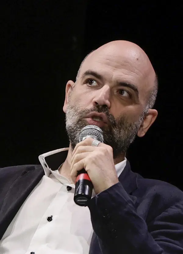 Saviano fa una puntata su Lavitola e i nostri scoop ma continua a non citare le fonti. La condanna per il caso Gomorra non gli &egrave; bastata?