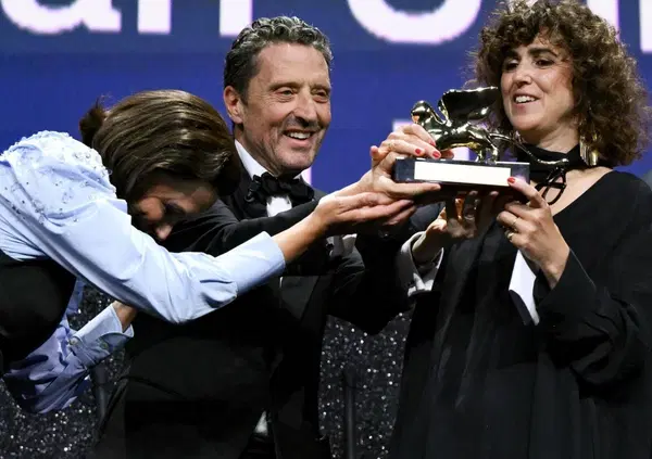 Leone d&rsquo;Oro all&rsquo;unica donna, le frecciate di Buttafuoco, il premio a Naza: la Mostra di Venezia &egrave; finita