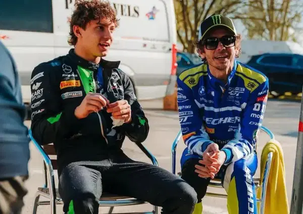 Kimi Antonelli e il mito di Valentino Rossi: &ldquo;Vinceva ancor prima di correre, vorrei essere come lui&rdquo;. E poi su Sinner, Bez, un futuro in Ferrari e la &ldquo;scaramanzia Mondiale&rdquo;