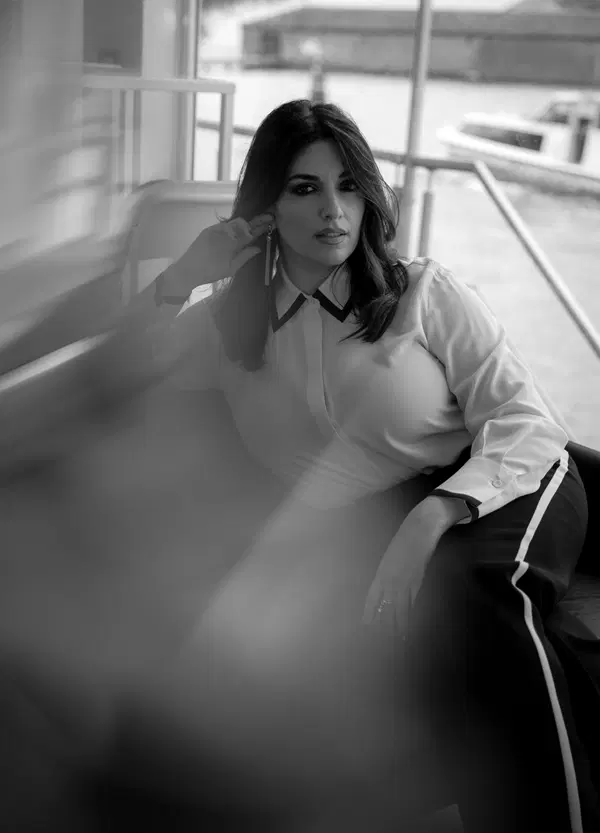&ldquo;Sono stanca del giudizio degli altri: con il corpo ho deciso di riprendermi il mio spazio&rdquo;. L&rsquo;attrice Liliana Fiorelli sul cinema tra luci e ombre e &ldquo;I predatori&rdquo; di Castellitto