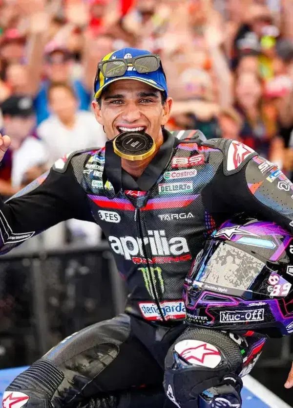 L'Austria ha parlato chiaro: la distrazione di Acosta e il capolavoro di Jorge Mart&iacute;n, che si rimette davanti nel mondiale. E nel mentre Marc Marquez raccoglie punti