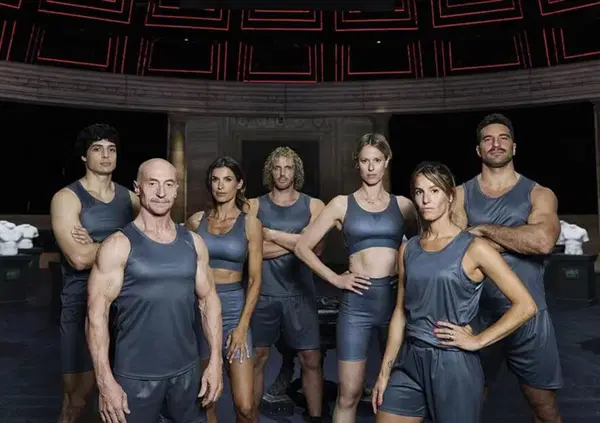 Fanculo il curriculum: &ldquo;Physical Italia&rdquo; su Netflix &egrave; la carneficina social che ci meritiamo. Non conta se sei Federica Pellegrini o Elisabetta Canalis, conta solo saper sopravvivere