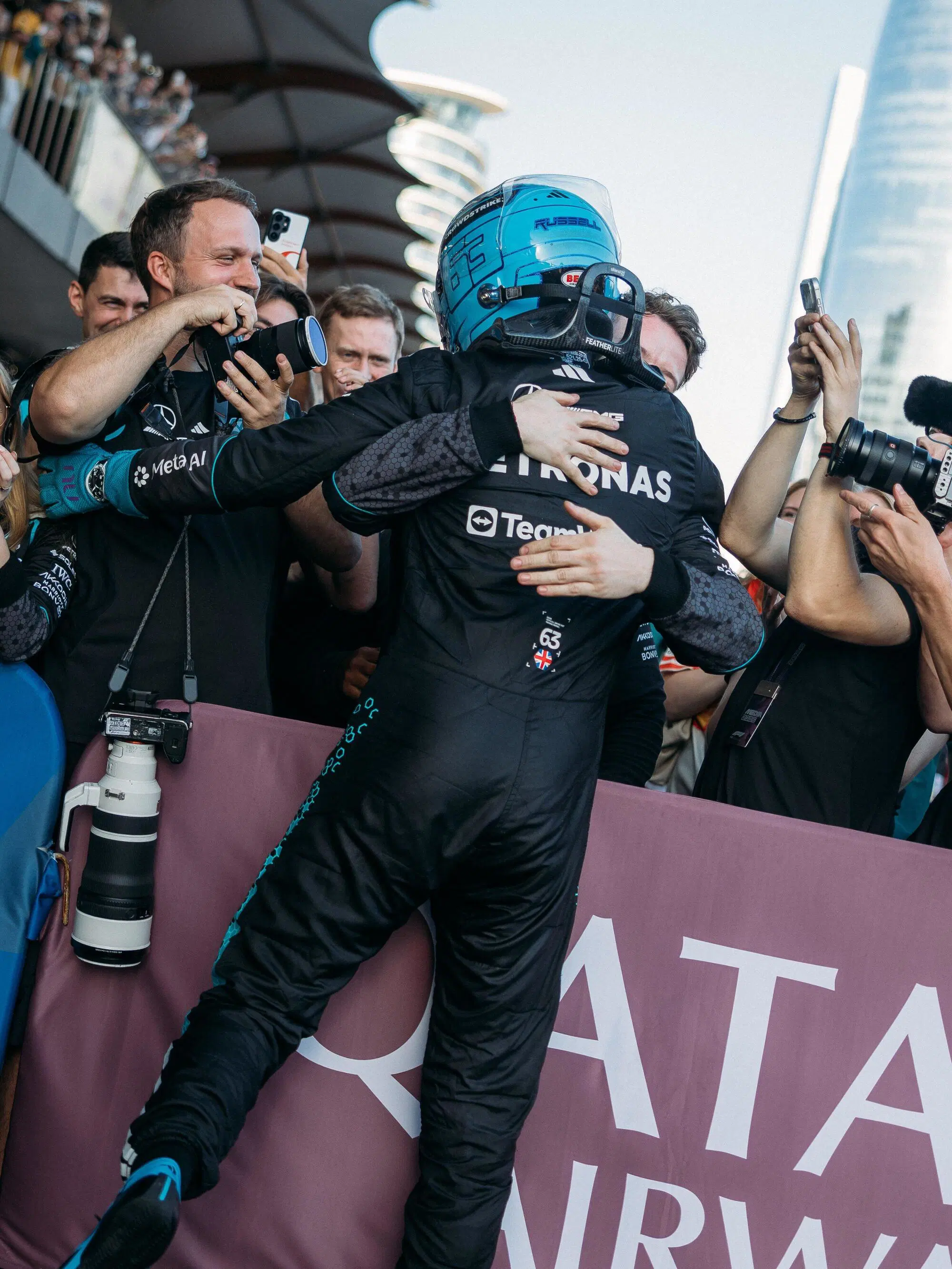 George Russell Baku Vittoria Festeggiamenti Mercedes
