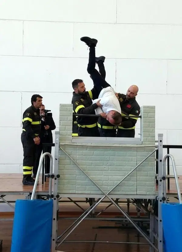 Morte di David Rossi: aggredito da due persone e poi buttato gi&ugrave;! Signori, Siena e Garlasco non sono poi cos&igrave; lontane