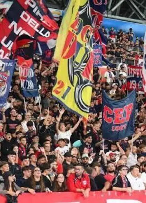 Ma che cazzo &egrave; successo a Taranto? Oltre dodicimila anime al nuovo stadio. Tra lo spettro dell'ex Ilva, la solita sfiducia e una storia fatta di beffe, la favola di una citt&agrave; che ha solo fame d&rsquo;amore 