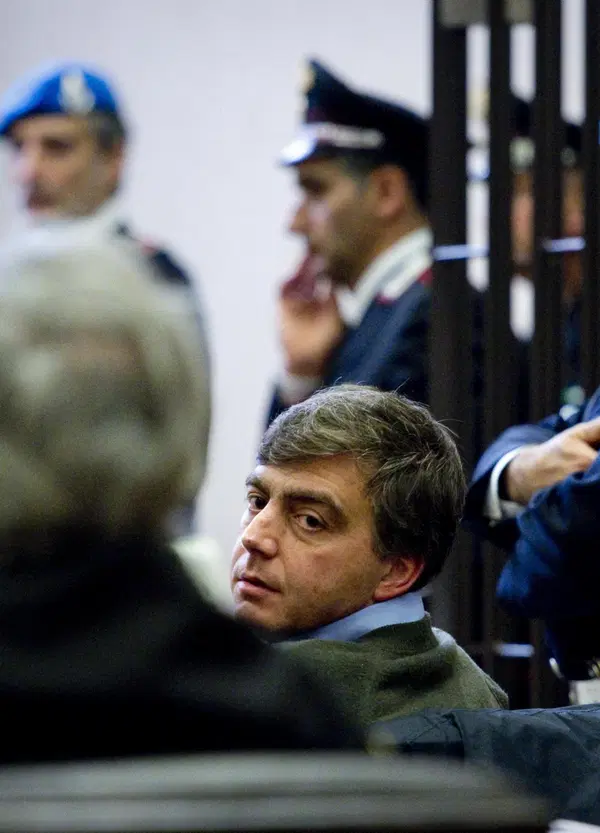 Valter andava in giro ripetendo che gli inquirenti &ldquo;non hanno niente&rdquo;.  Ma allora perch&eacute; confessa?