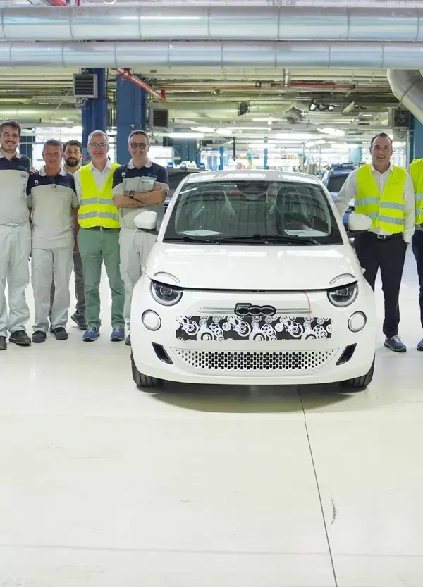 Per Stellantis si mette male. Il gruppo Elkann non &egrave; mai andato cos&igrave; basso in borsa ma al Salone di Parigi presenter&agrave; le nuove auto (dalla Fiat Grizzly alla Lancia Gamma)