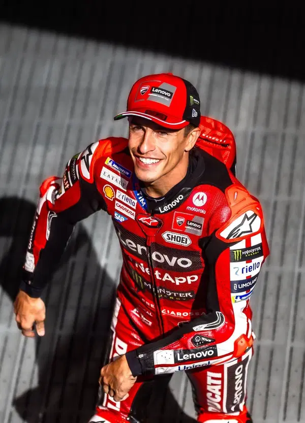 Feroce, calcolatore, mai in errore e pure con un certo cu*o: l&rsquo;Indonesia &egrave; di Aprilia, ma Marc Marquez ha vinto comunque (anche sulla piega della nuova MotoGP)